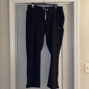 Black Figs Yola scrub pants